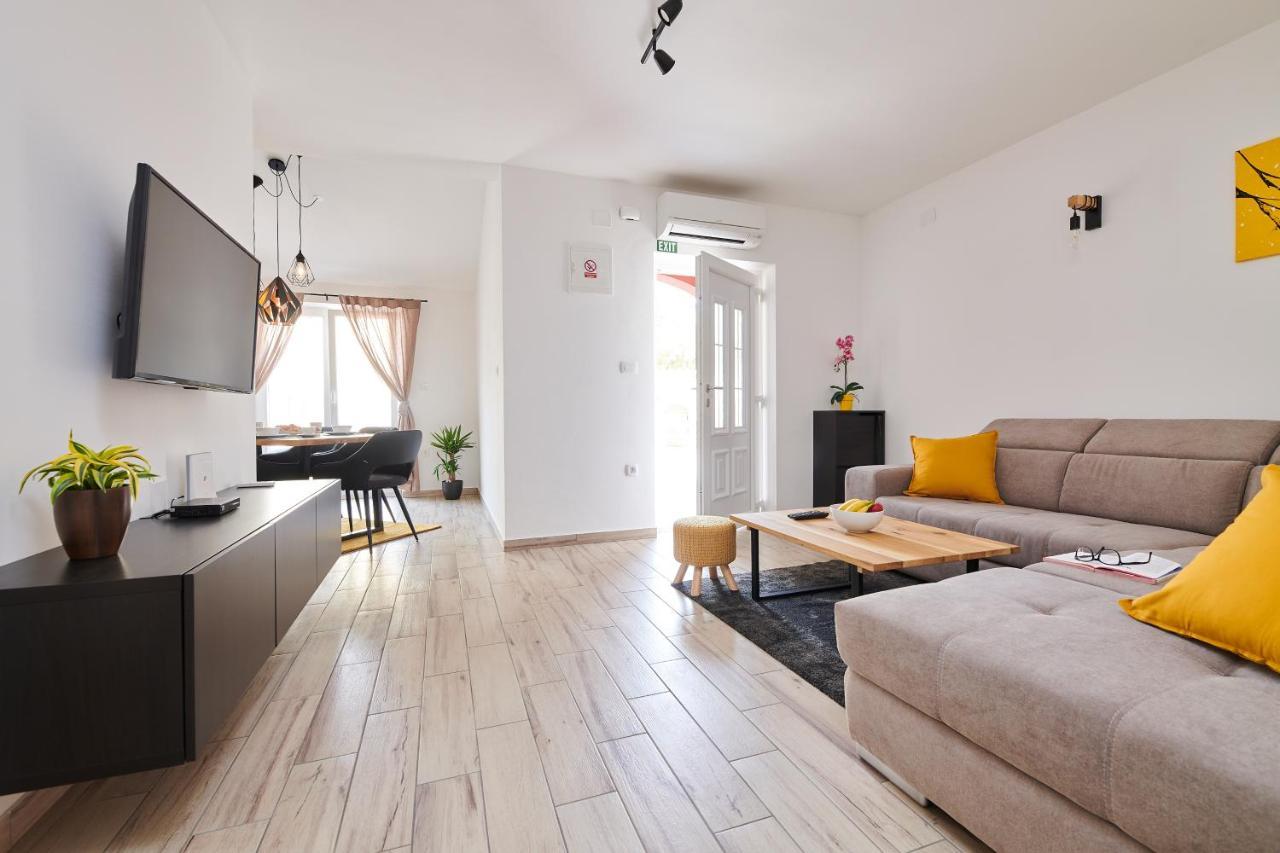 Villa Maris Brtonigla Esterno foto